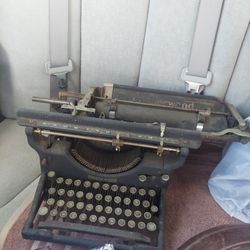 Antique Underwood Typewriter