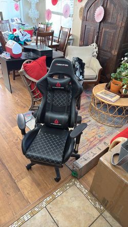 GTMonster Gaming Chair Black
