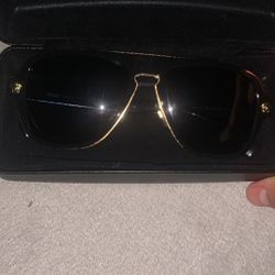 Medusa Retro  Charm Sunglasses 