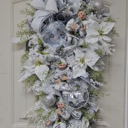 Elf Extra Large Christmas Swag