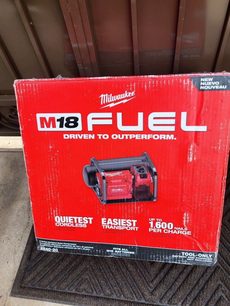 Milwaukee M18 Fuel 2 Gallon Compact Quit Compressor