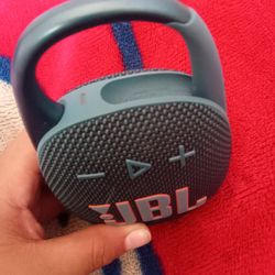 Speaker JBL clip 5 only pick up