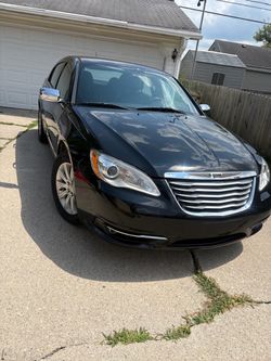 Chrysler 200 Sedan Black