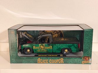 M2 Machines Alice Cooper 1990 Chevy C1500 Silverado Die-Cast