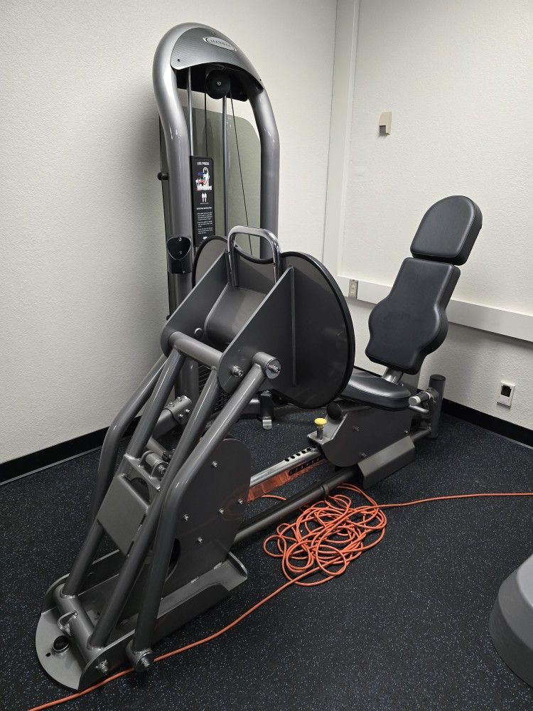 Matrix Leg Press Commercial Gym Equipment Exercise Fitness Weight Machine Workout Lifting