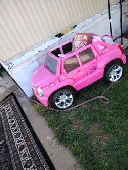Barbie Car
