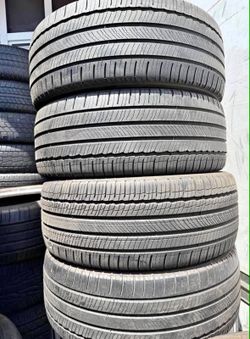 235/45/18 Michelin 🌟🌟 Vendo un set de llantas con 80% de vida las 4 🌟🌟🤩