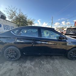 2013-2019 NISSAN SENTRA CAR FOR PARTS ONLY TRANSMISSION AND ENGINE IN GREAT CONDITIONS 