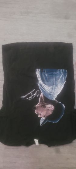 Chris brown t Shirt with Signature