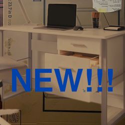 Desk realspace Halton 47.25 in W x 29.9 in H x 23.7 in D