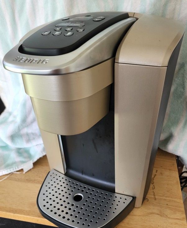 Keurig K Elite Single Cup Coffee Maker