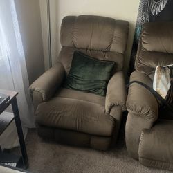 Two pieces sofa very good condition recline