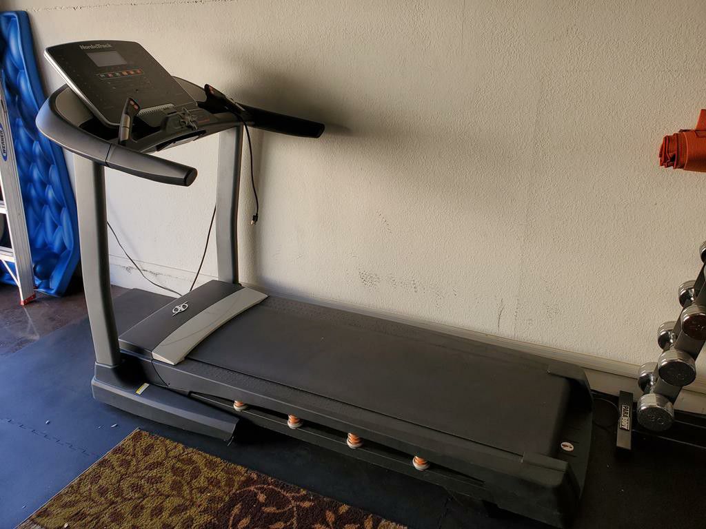 NordicTrack C900 Pro Treadmill