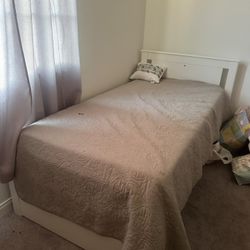 Twin Bed With Bed Frame 