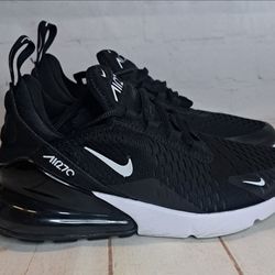 Nike Air Max 270 Sneakers