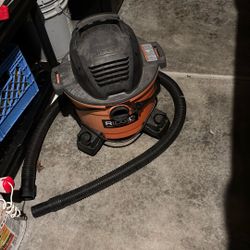 Rigid Shop Vac- 6 Gallon.  Barely Used