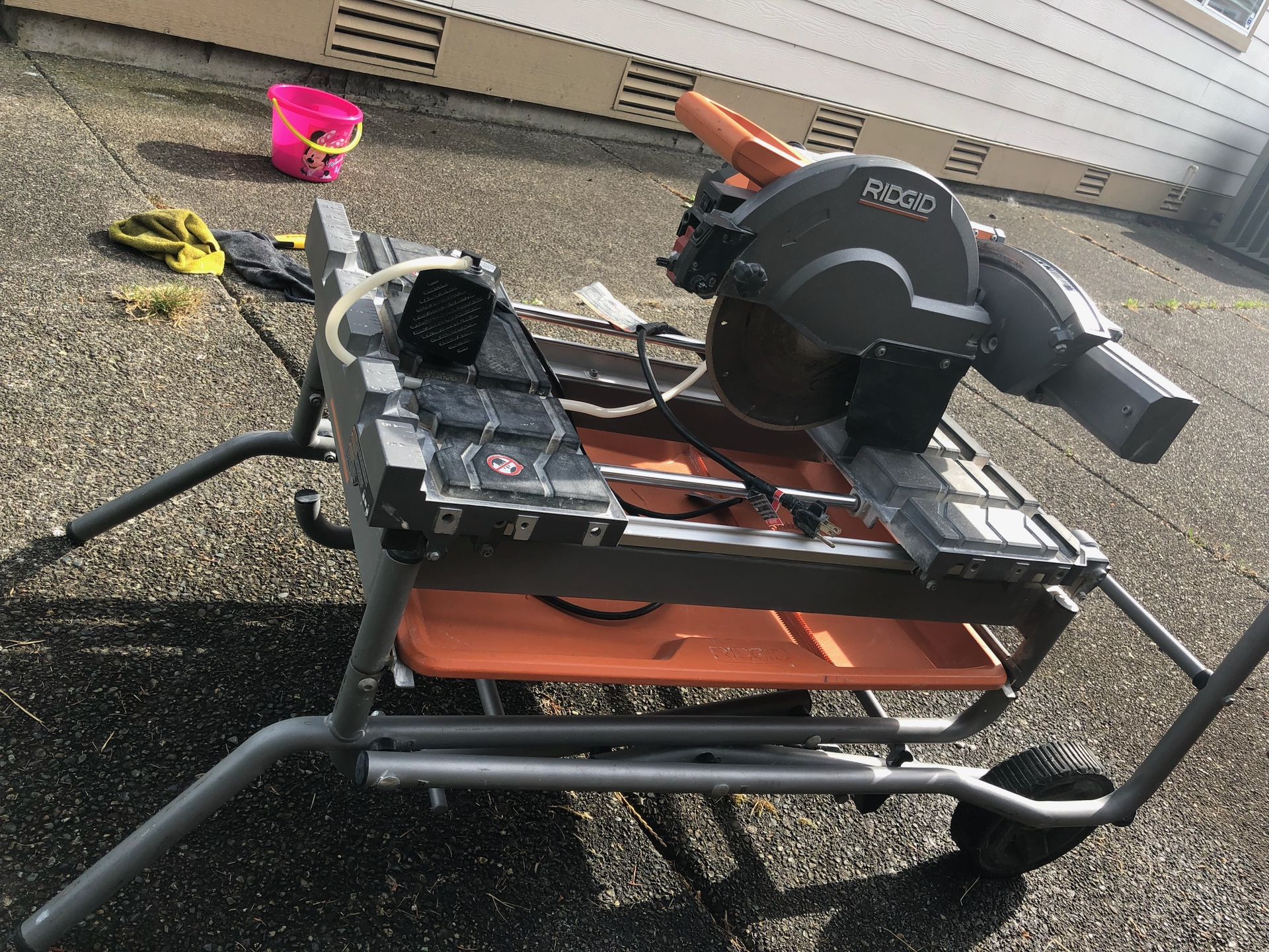 Ridgid R4092 10 in. Wet Tile Saw for Sale in Renton, WA OfferUp