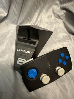 Gamer Controller for iPad & iPhone by Gameloft