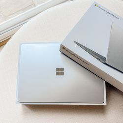 Microsoft Surface Laptop 5 -13.5” 
