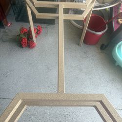 Table W/glass Table 