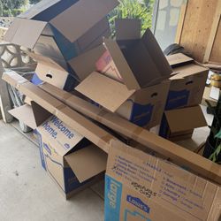 Free moving Boxes 