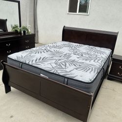 Queen Bed Room Set 