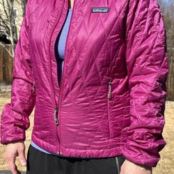 Patagonia Women’s Nano Puff Jacket Small Magenta / Barely Used!!!