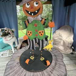33.6” H Metal Pumpkin Scarecrow Display Ex Cond 
