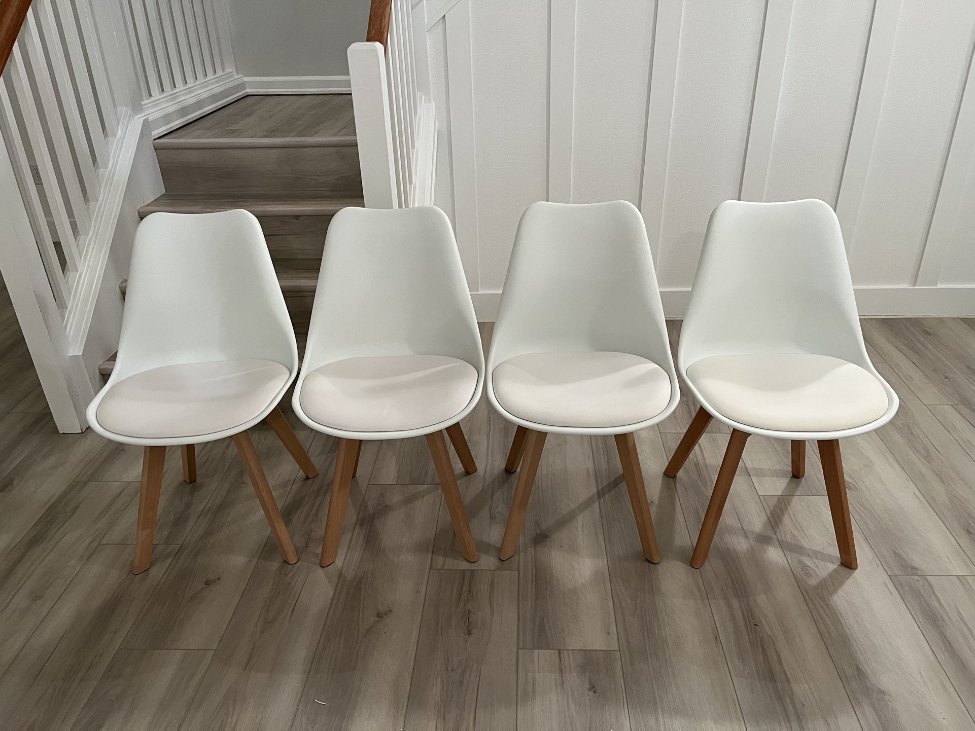 4 Chairs Leather Cushion