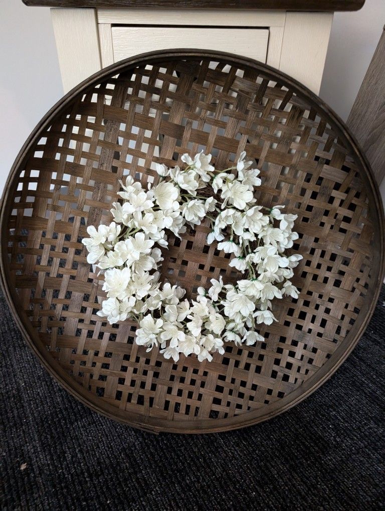 Tobacco Basket