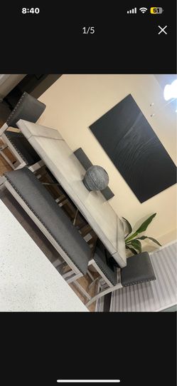 LIVING SPACES DINING  TABLE