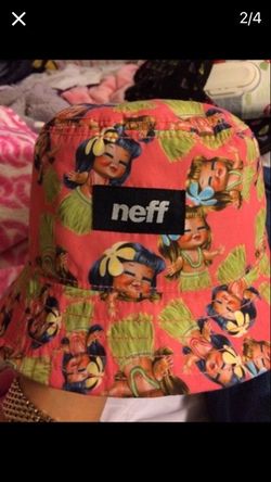 Double sided bucket neff hat