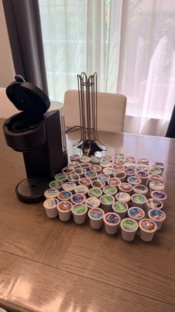 Coffee machine with k-cups coffee and espresso pod holder