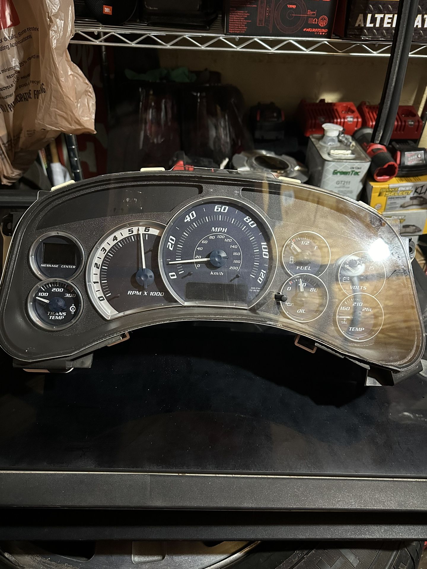 Escalade Cluster