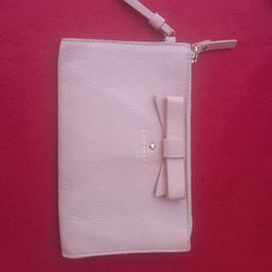 CUTE, KATE SPADE, BLUSH PINK WRISTLET,  VERY CLEAN, SMOKE FREE, GENTLY USED, 7X4, PICKUP ONLY 