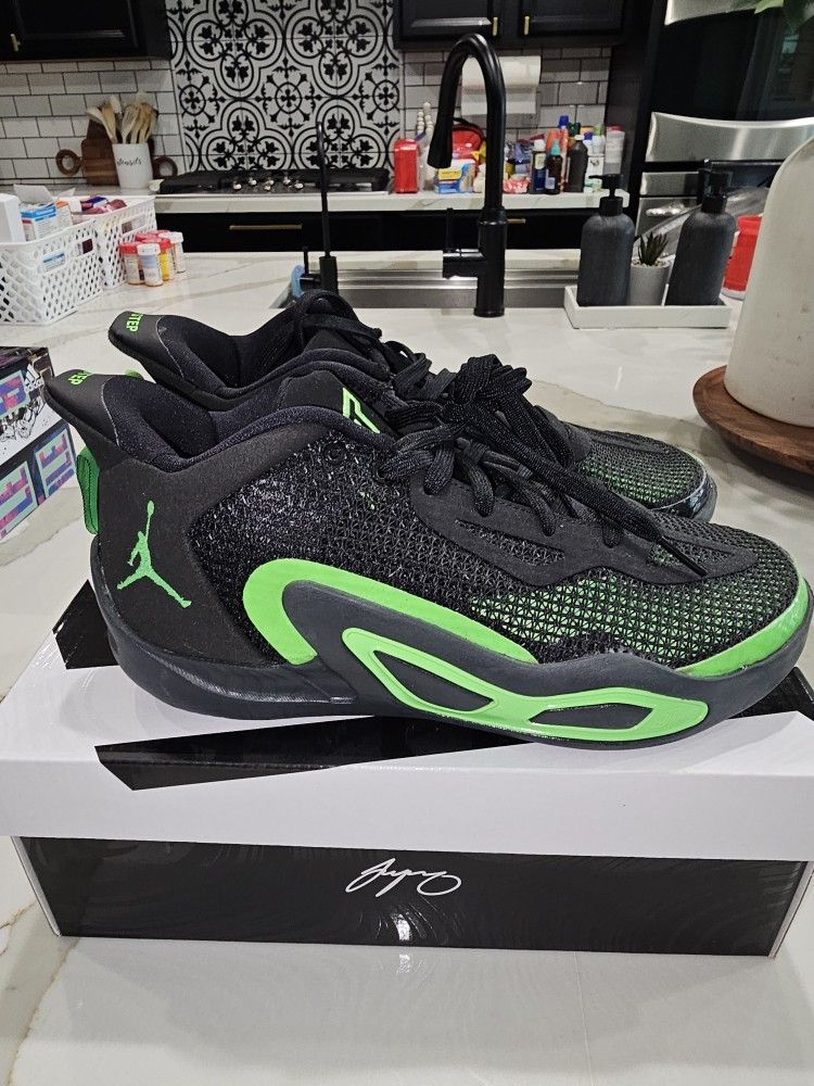 L Jordan Tatum1 Size 7