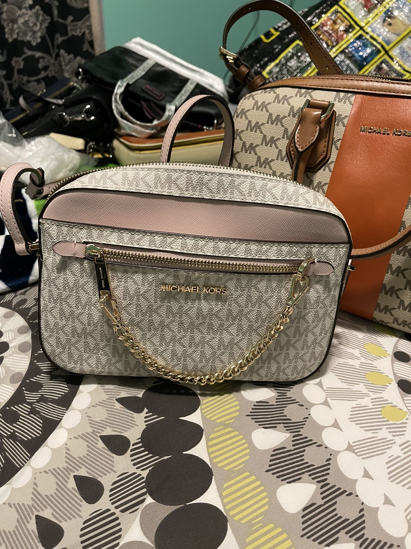 New Michael Kors Crossbody Purse 