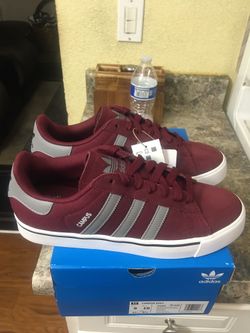 Tenis Nuevos Size 9 De Hombre Y10 De Mujer Marca Adidas New Never Used