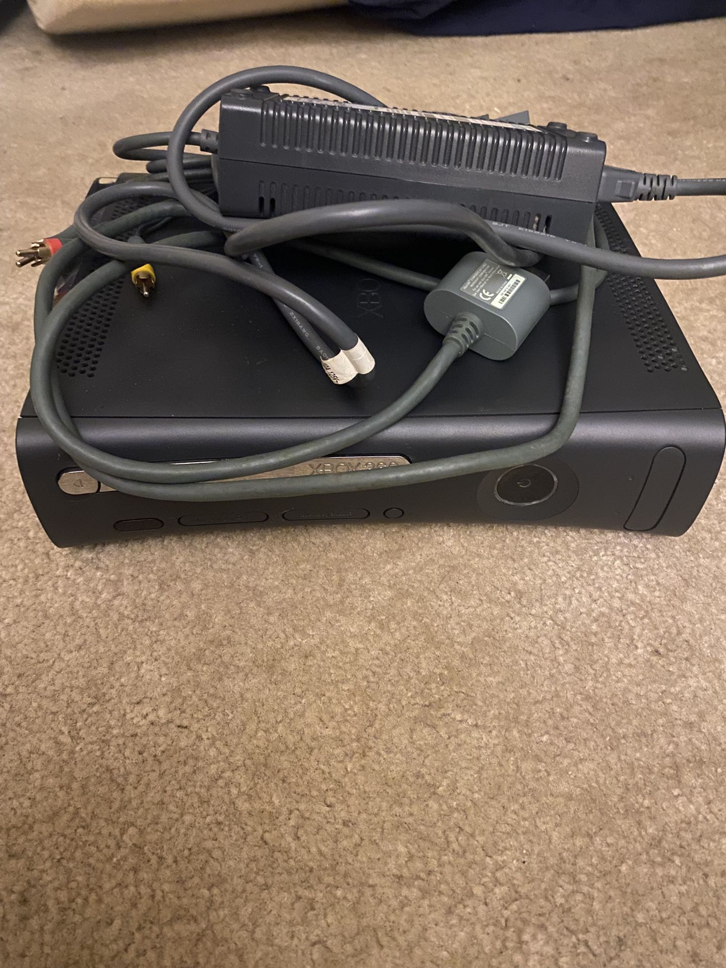 Xbox 360 Black Elite No Controller All Wores