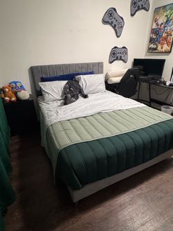 Gray Upholstered Bed Frame with Tufted Headboard