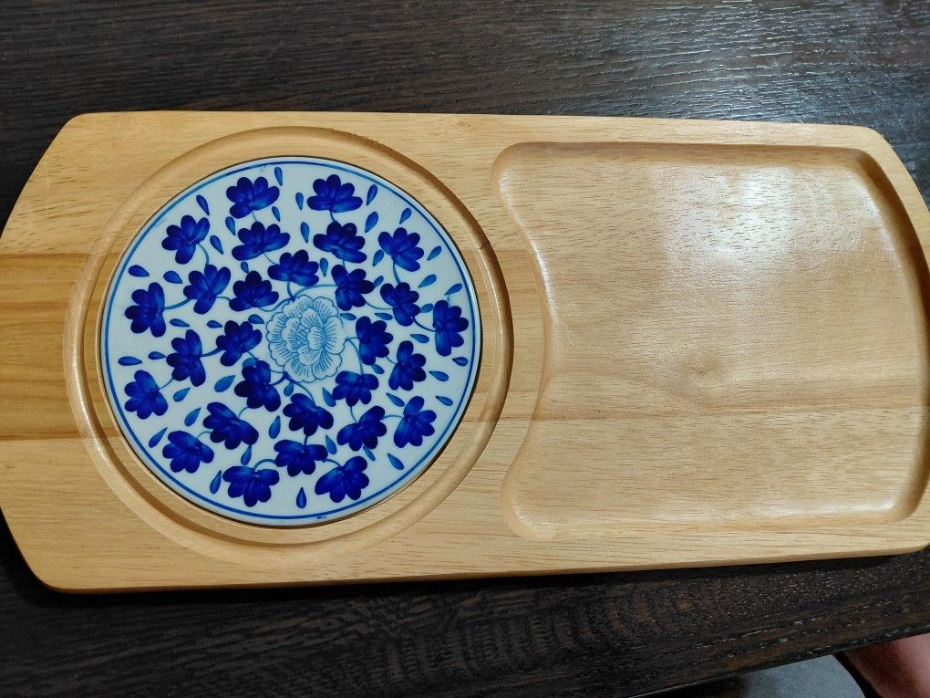 Wooden Board With Ceramic Plate