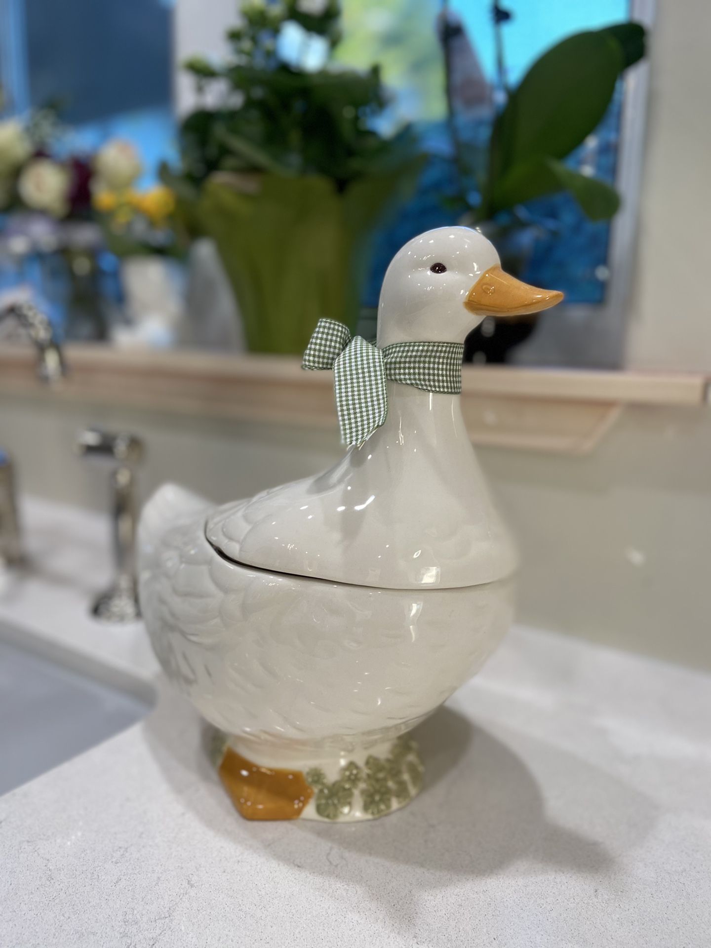 Grasslands Road Duck cookie jar