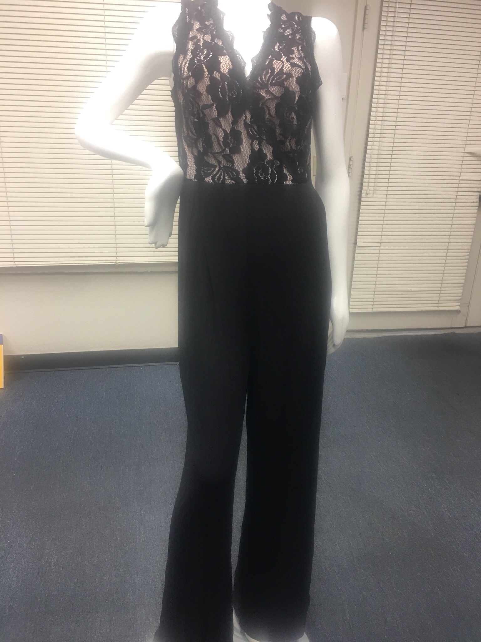 Monroe & Main Lace Jumper - Pink & Black, Size: 8