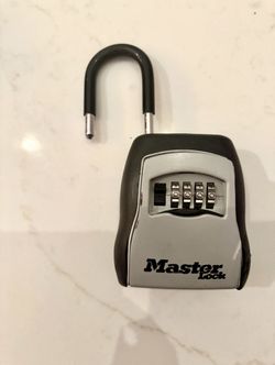 Master Lock Key Lock Box, Outdoor Lock Box for House Keys, Key Safe Pick up location in description