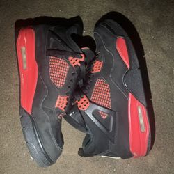 Jordan 4 Red Thunders