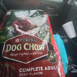 Purina Dog Chow 84 Ibs Bag 30$ Per Bag/ Dog Treats Cat Treats / And More 