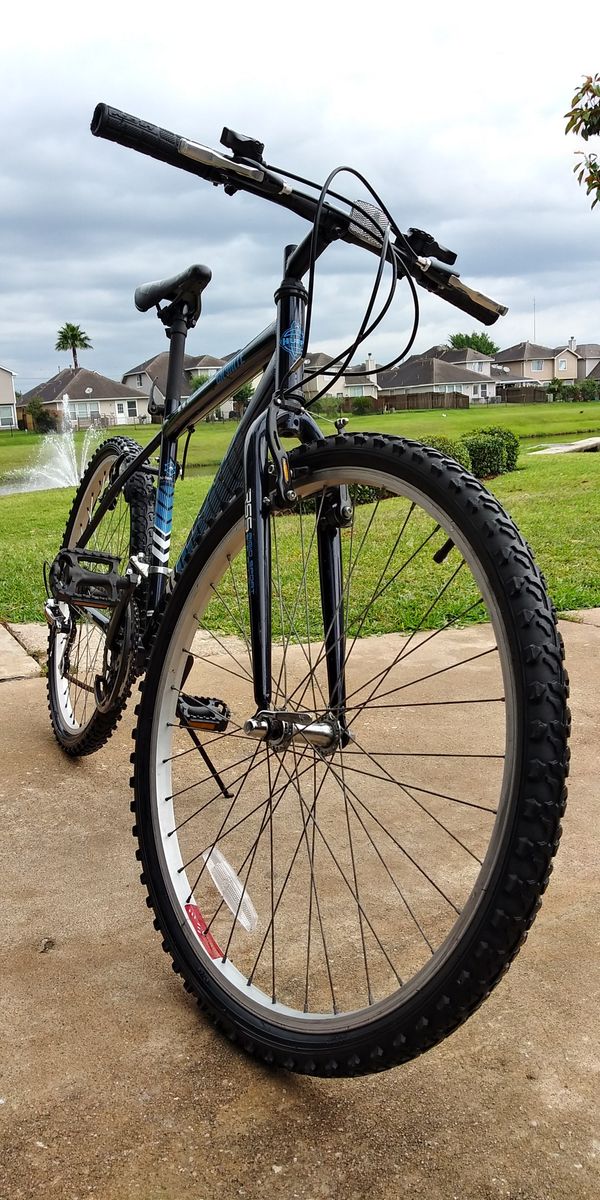 huffy men's alpine 26 in 18 speed mountain bike
