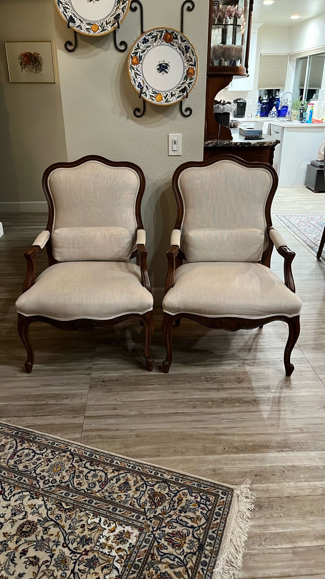 French Style Living Room Chairs