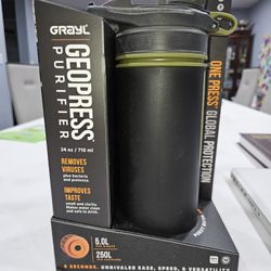 Grayl Geopress Water Purifier Travel bottle

