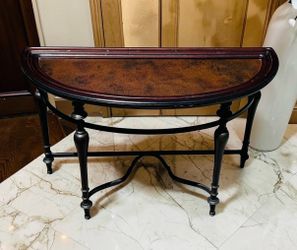 ⭕️ Luxury Elegant Heavy Console Table – Bernhardt Furniture